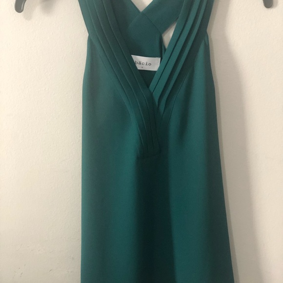 Beautiful green Tank top - Picture 2 of 3